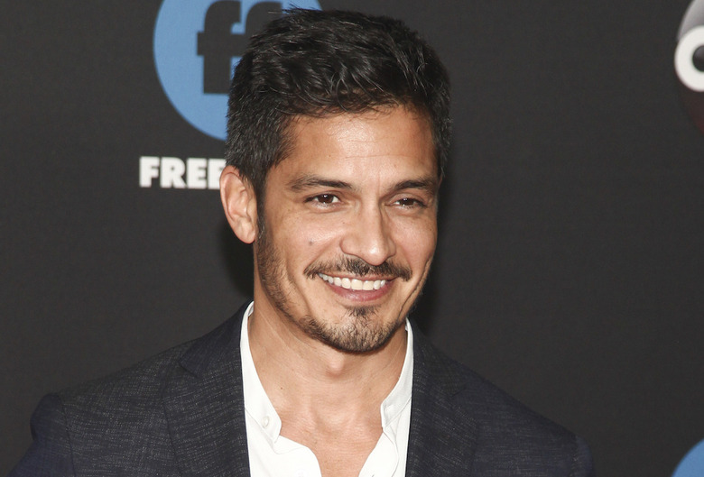 Nicholas Gonzalez La Brea Cast