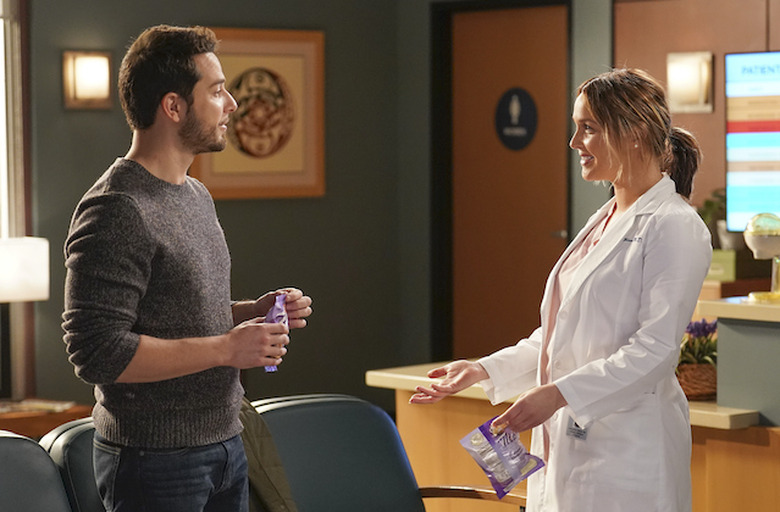 greys anatomy skylar astin 1