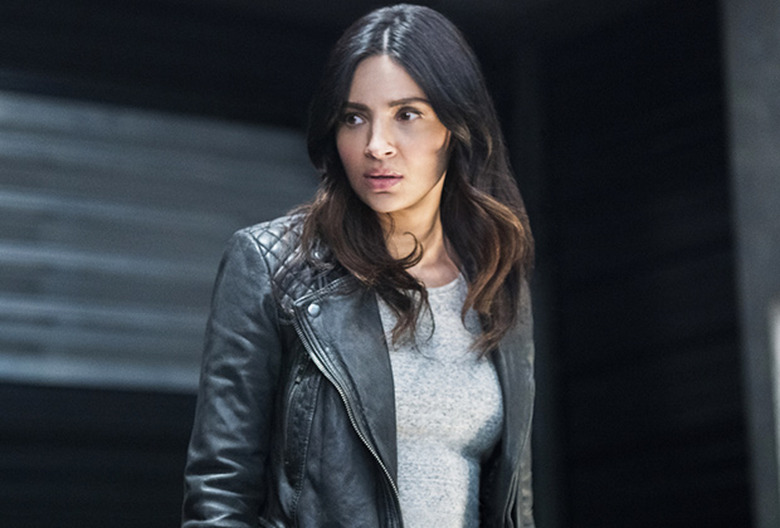 Supergirl Floriana Lima