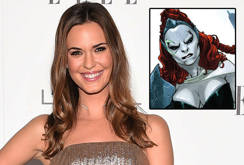Supergirl Spoilers Reign Cast