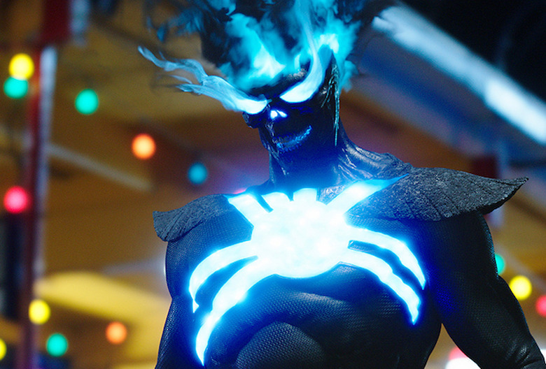 Flash Character Dies 8x13