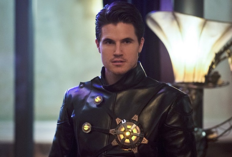The Flash Robbie Amell Returns