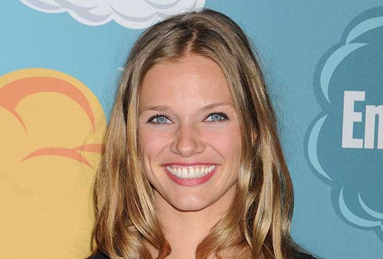 Tracy Spiridakos Recon