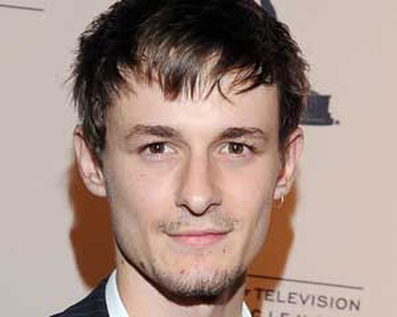 132033482-giles-matthey