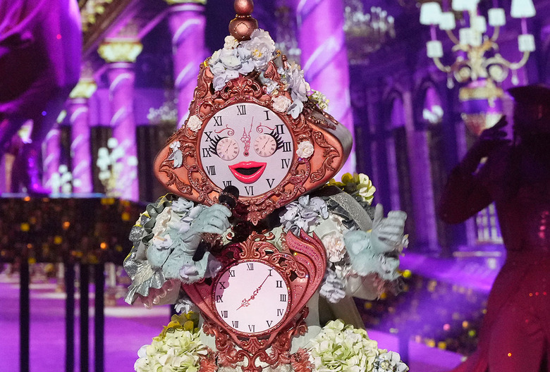 Masked Singer Clock Thelma Houston