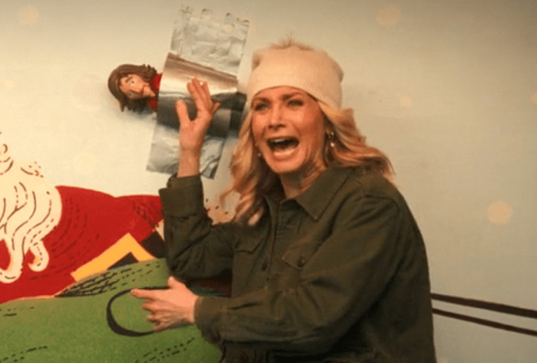 santa-clauses-cal-is-a-nutcracker