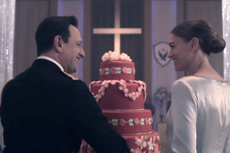 the-handmaids-tale-season-6-episode-8-wedding-cake-death