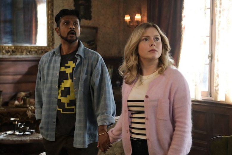 ghosts-4x02-atari-adventure-shirt