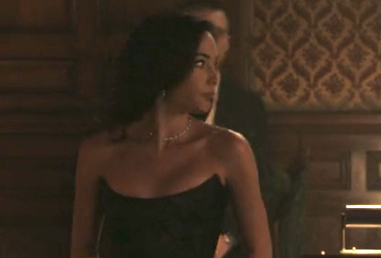 ncis-origins-lala-undercover