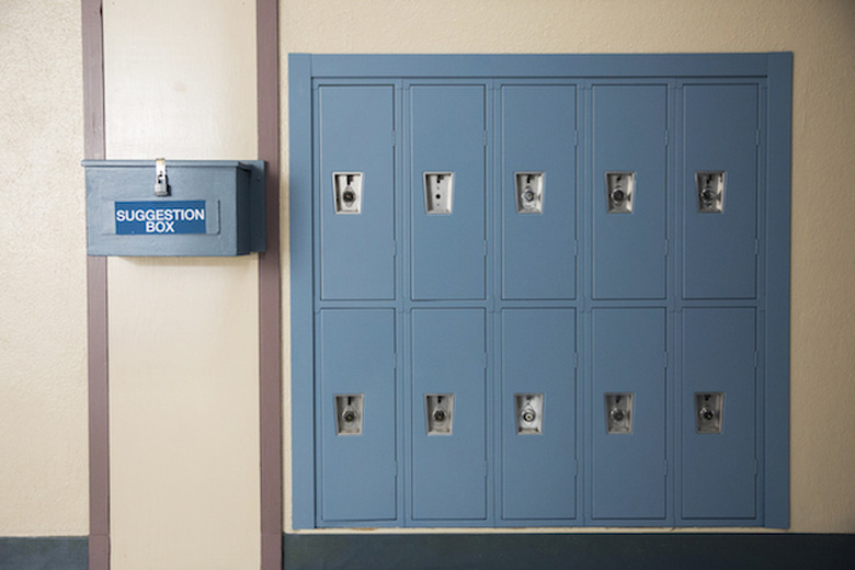 13-Reasons-Why-Set-a