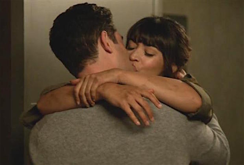 29-new-girl-proposal-schmidt-cece