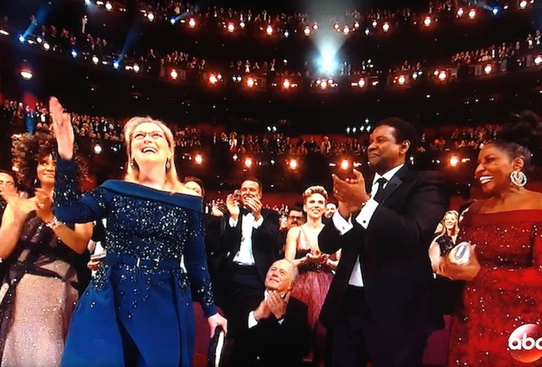 Oscars 2017 Meryl Streep Standing Ovation