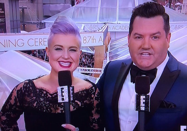 Oscars-Red-Carpet-ross-mathews