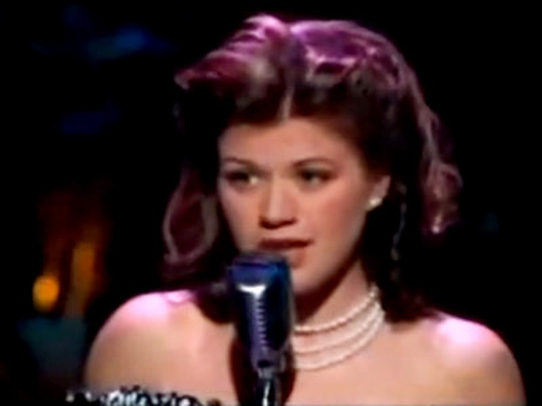 27-american-idol-best-performance-kelly-clarkson-stuff