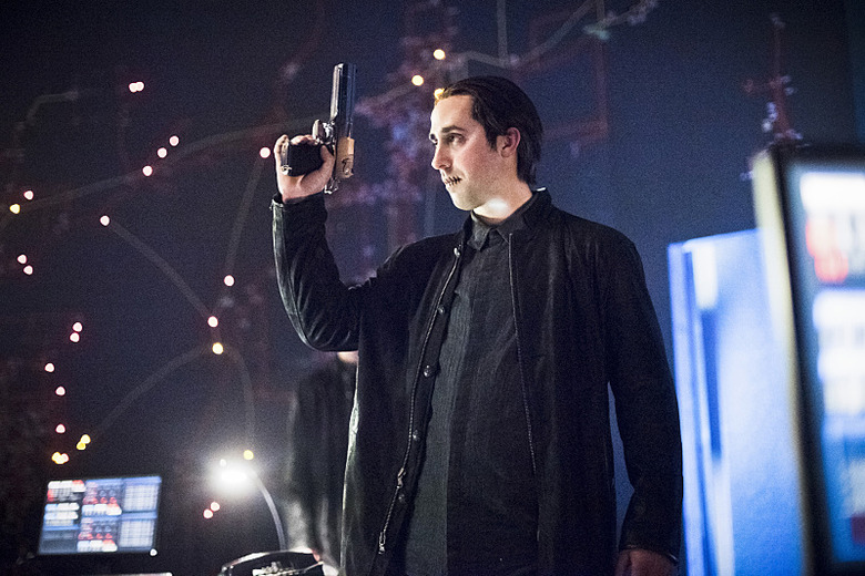 arrow-season-4-photos (15)