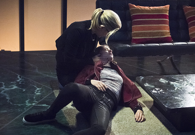 arrow-season-4-photos (17)