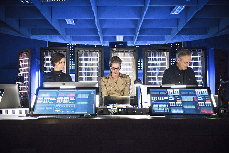 arrow-season-4-photos (19)