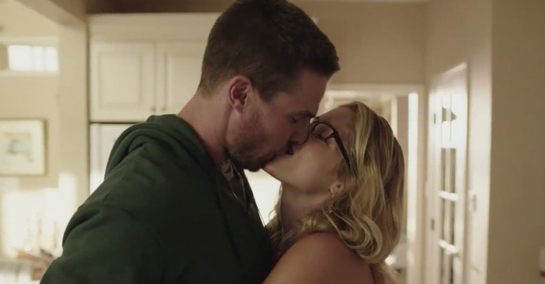 Arrow_S4_Kiss copy