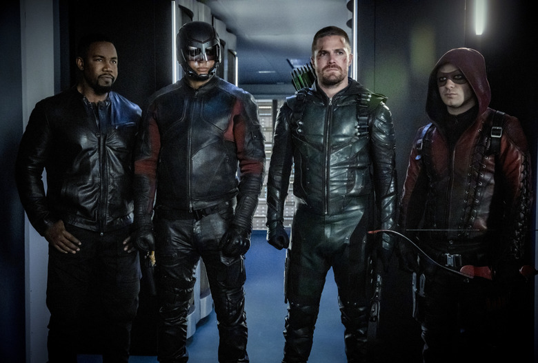 arrow-season-7-photos-12