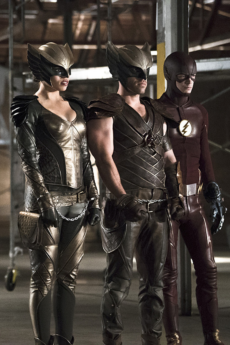 arrow-the-flash-crossover-photos (12)