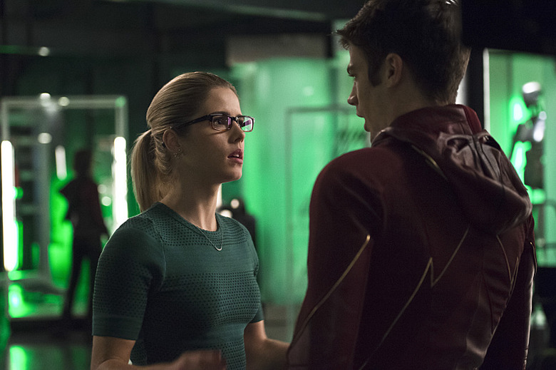 arrow-the-flash-crossover-photos (3)