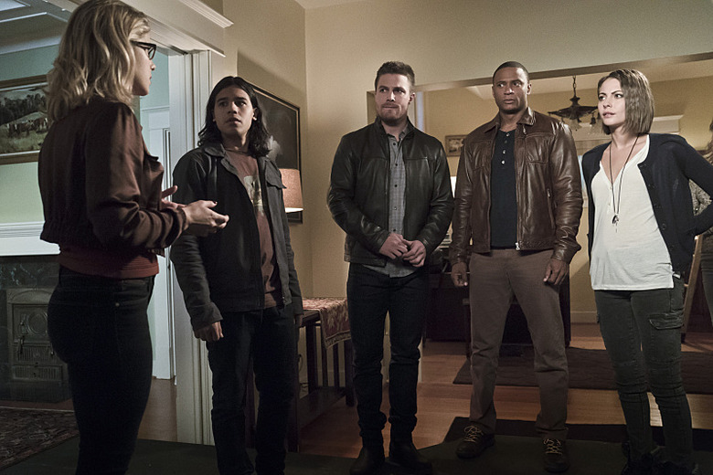 arrow-the-flash-crossover-photos (4)