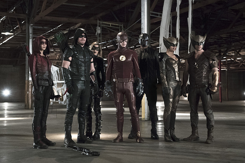 arrow-the-flash-crossover-photos