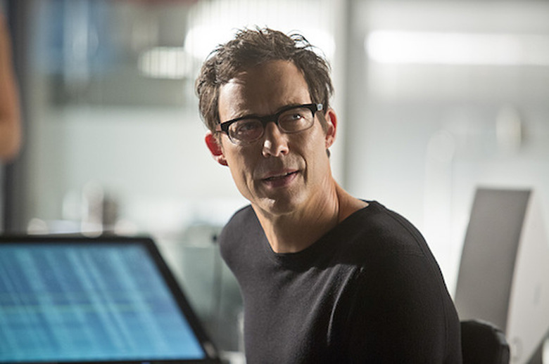 FLASH VS. ARROW