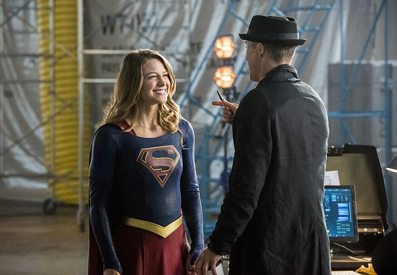 supergirl-flash-arrow-legends-crossover-photos-24