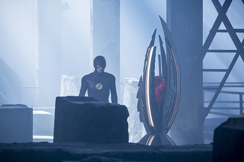 supergirl-flash-arrow-legends-crossover-photos-7