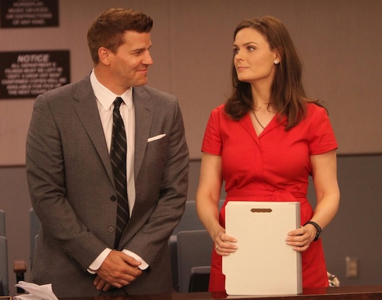 Bones-Ep816-The_past_in_the_present_sc-1_0033
