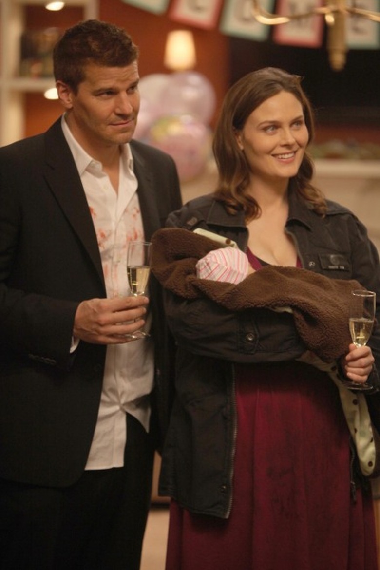 Bones-Ep707-ThePrisonerinthepipe_sc-39_0185