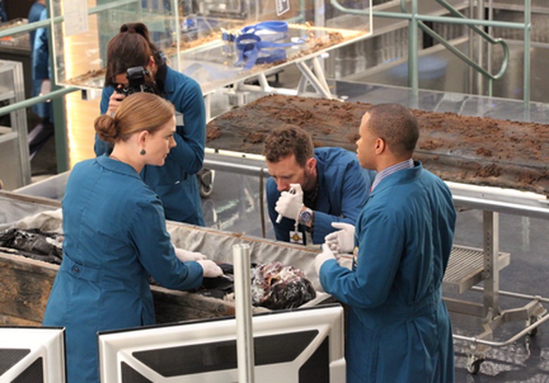 bones-season-10-photos (2)