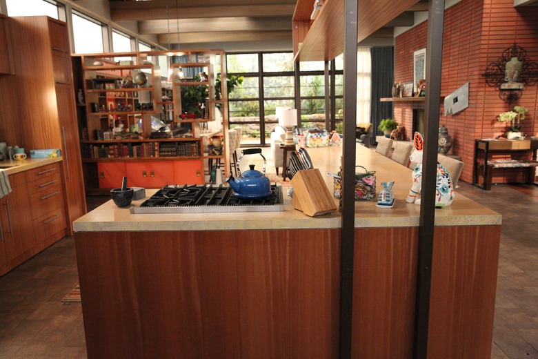 Bones_1001-BTS_0017