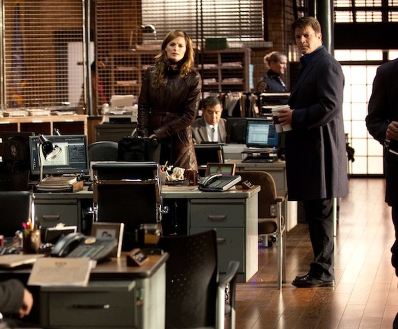 STANA KATIC, NATHAN FILLION