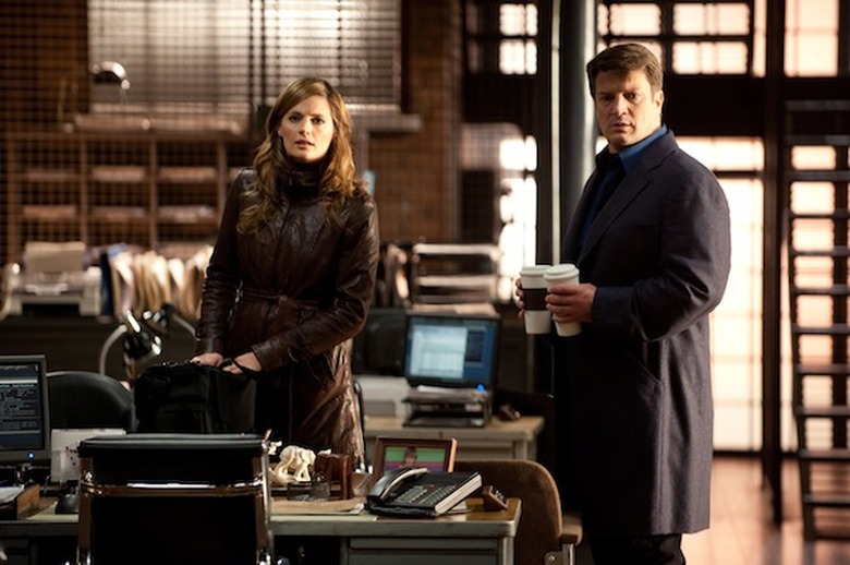 STANA KATIC, NATHAN FILLION