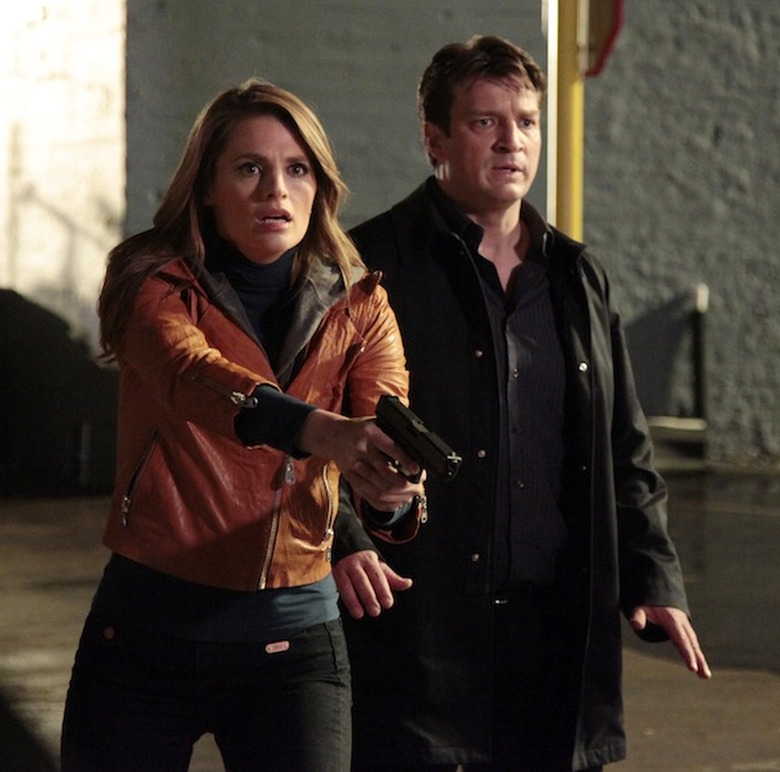 STANA KATIC, NATHAN FILLION