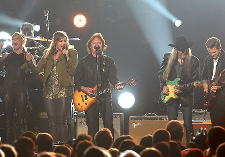 CMAs_doobie-brothers-getty