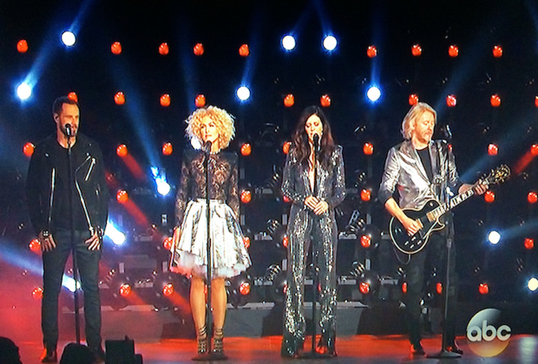 cmas-little-big-town-girl-crush