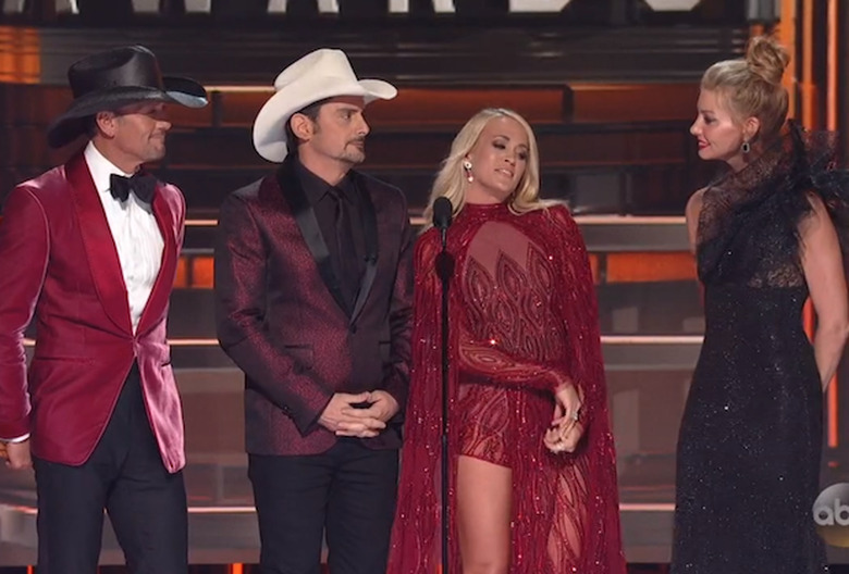 CMA-Awards-2017-mcgraw-hill-paisley-underwood