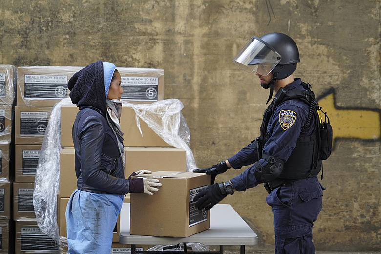 containment-season-1-photos (1)