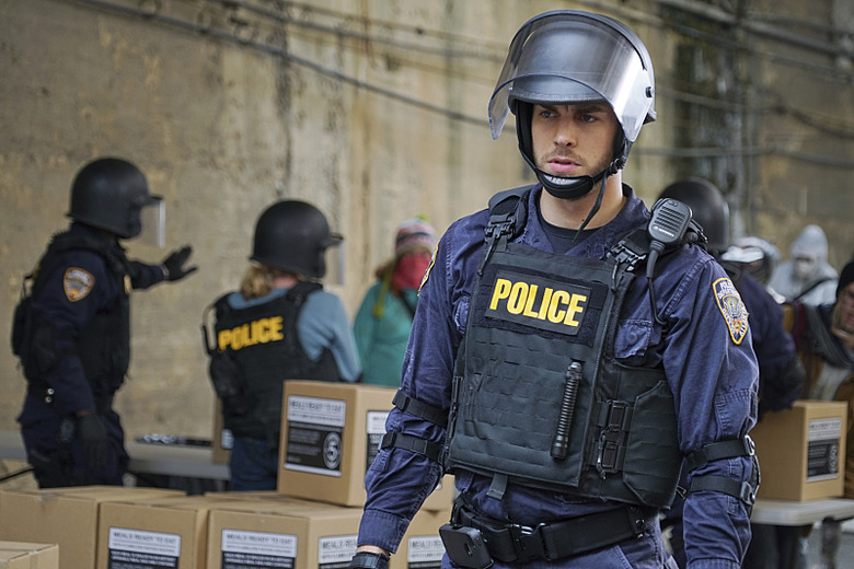 containment-season-1-photos (3)