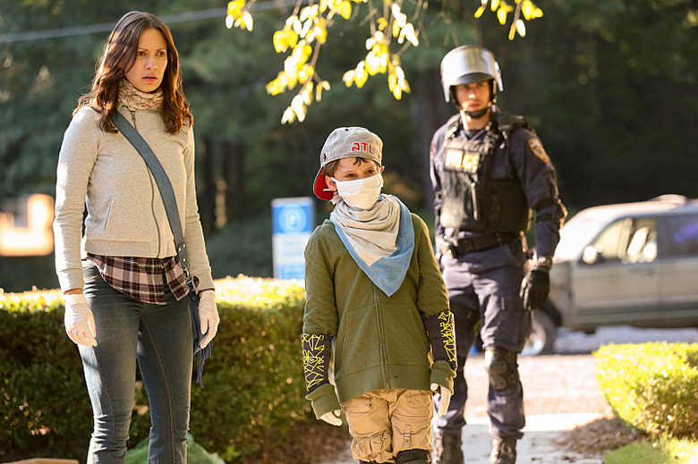 containment-season-1-photos (6)