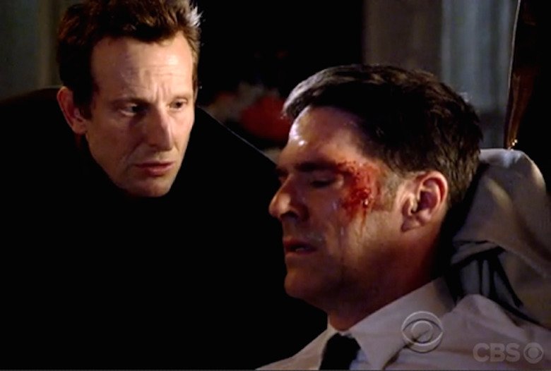 criminal-minds-hotch-scratch