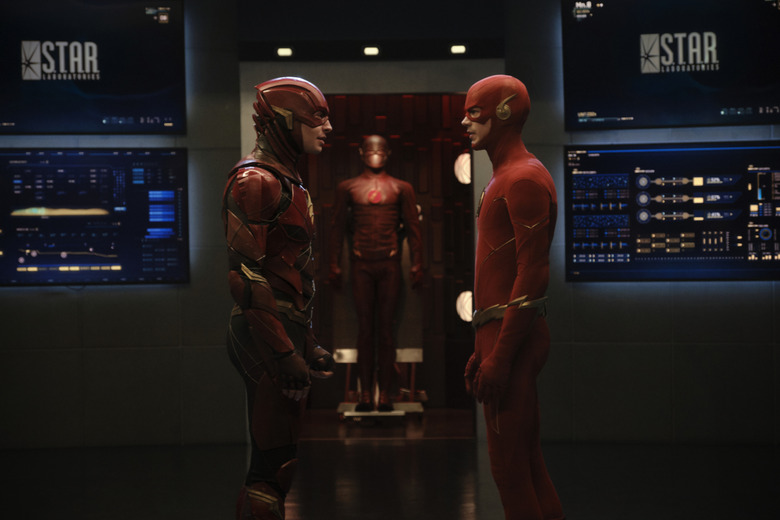 Crisis on Infinite Earths Photos