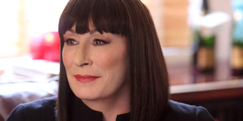Smash Anjelica Huston