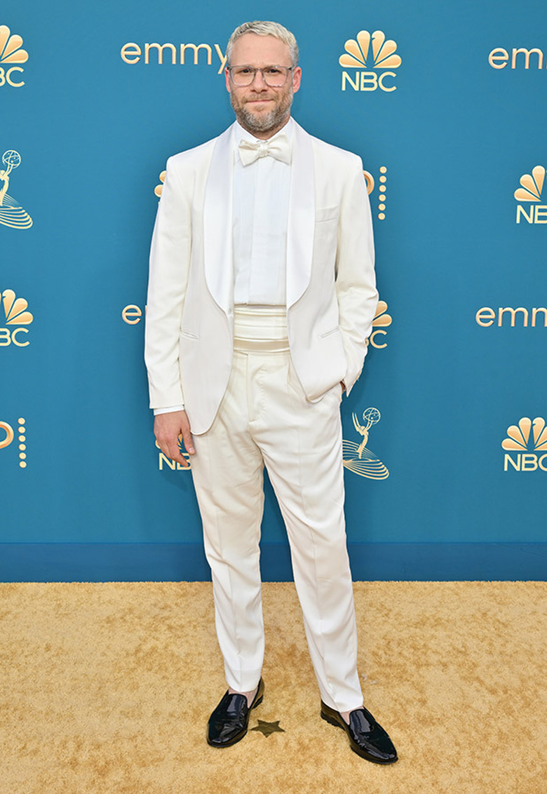 Emmys 2022 Red Carpet Photos