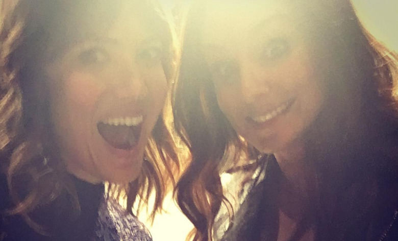 upfronts-2016-bts-callies-moore-finger