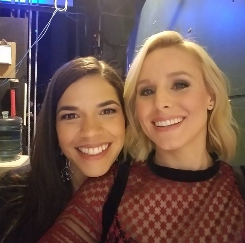 upfronts-2016-bts-kristen-bell