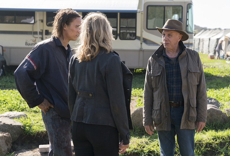 fear the walking dead season 3 photos